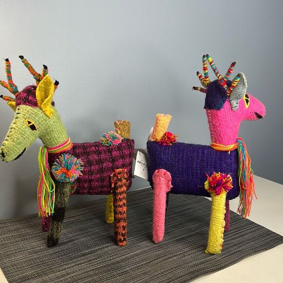 Abrazo Style Folk Art Handmade Reindeer Mexico Set of 2 - Picture 10 of 10